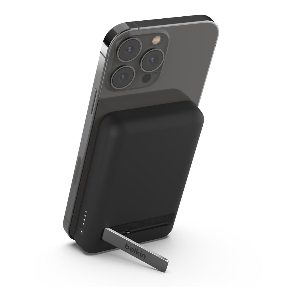 Belkin BoostCharge 5K Magnetic Wireless Power Bank + Kickstand – 7.5 W Qi & MagSafe-Compatible Charger